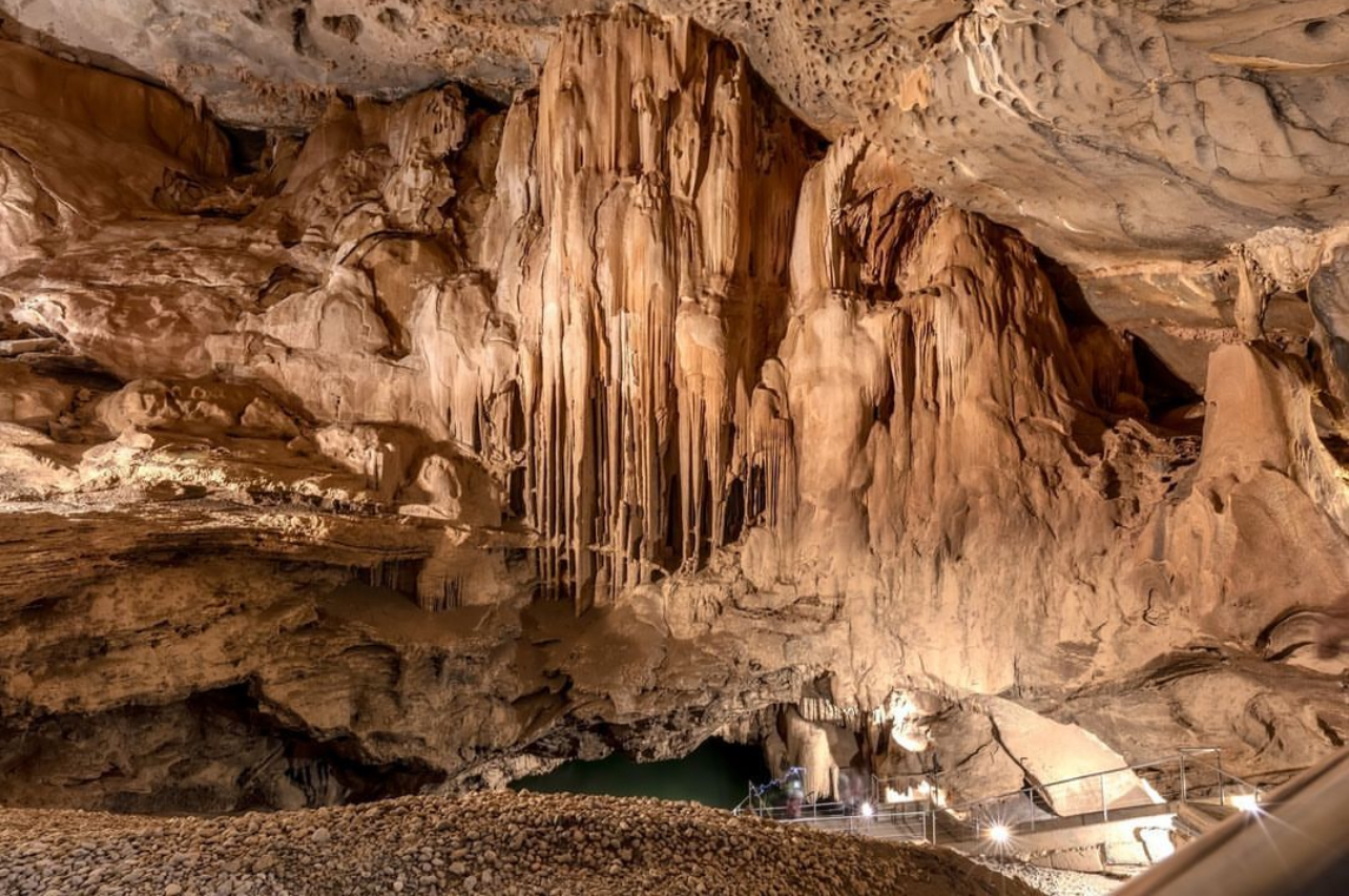 Stalactites and limestone formations inside Al Hoota Cave
